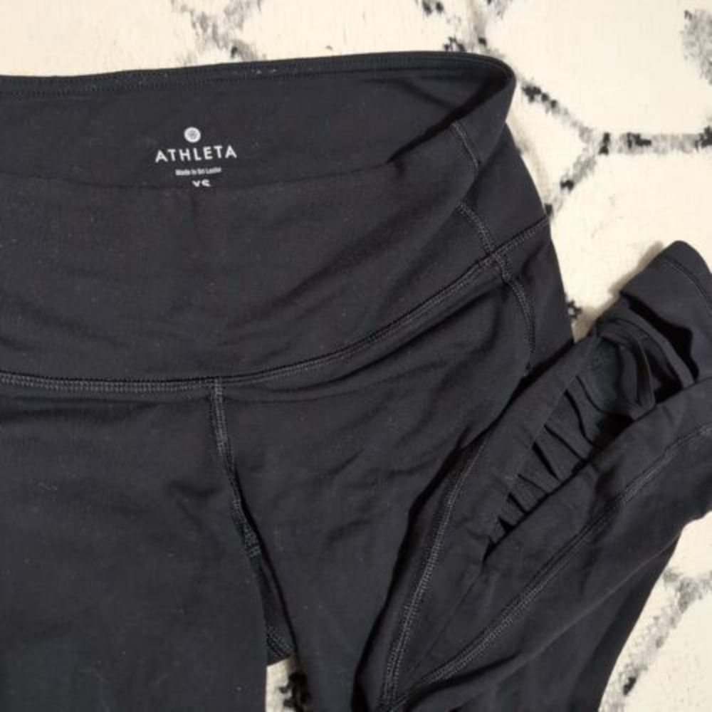 Athleta Womens XS Tight Low Rise Black Leggings W/Cross Cross Pattern 13P‎